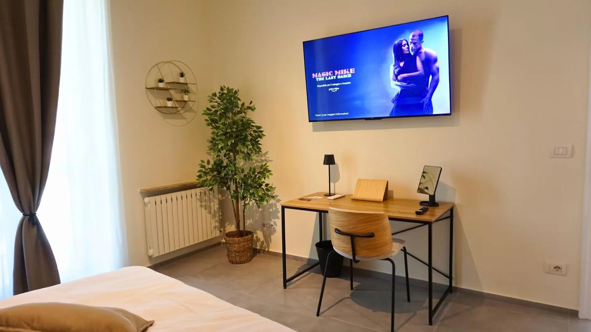 Vk Rooms Bari 0*,